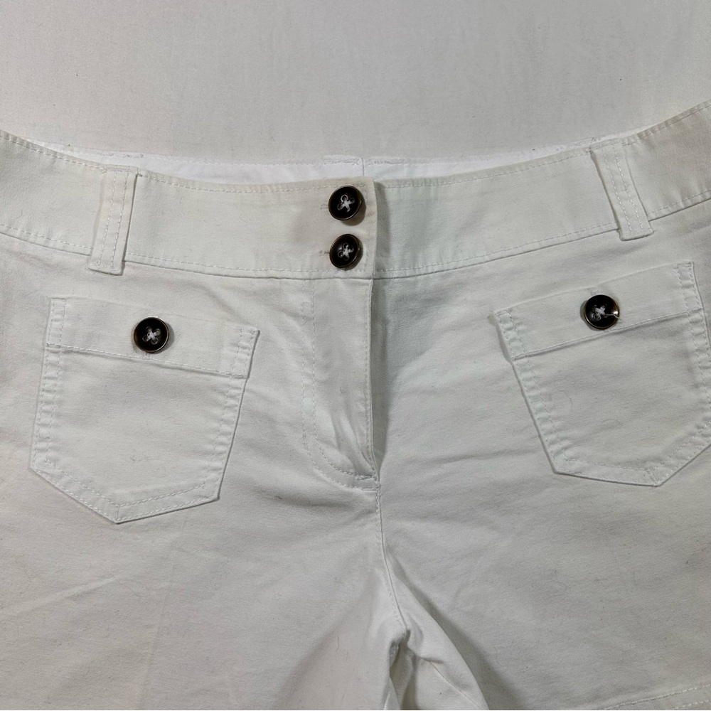New York & Company White Button-Detail Shorts - Picture 2 of 6